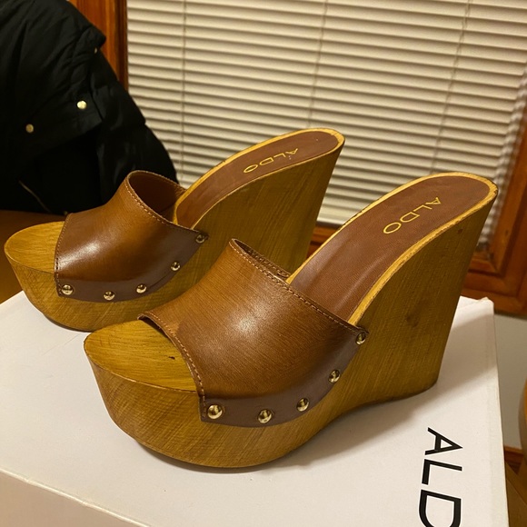 Womens Wedges - Picture 3 of 5